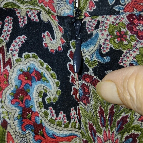 Charter Club silk flowy midi skirt paisley print jeweltones black red si… - Picture 4 of 10